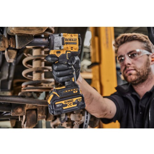 Гайковерт ударный аккумуляторный бесщеточный DeWALT DCF921NT (DCF921NT) - фото 5