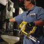 Пістолет масляний акумуляторний DeWALT DCGG571M1 (DCGG571M1) - фото 4
