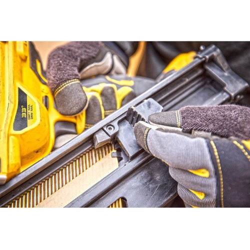 Пістолет цвяхозабивний акумуляторний безщітковий DeWALT DCN930N - фото 7