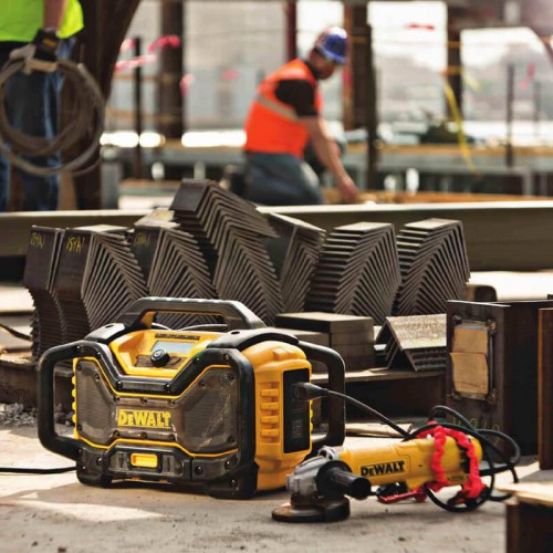 Зарядное устройство-радиоприемник DeWALT DCR027 (DCR027) - фото 6