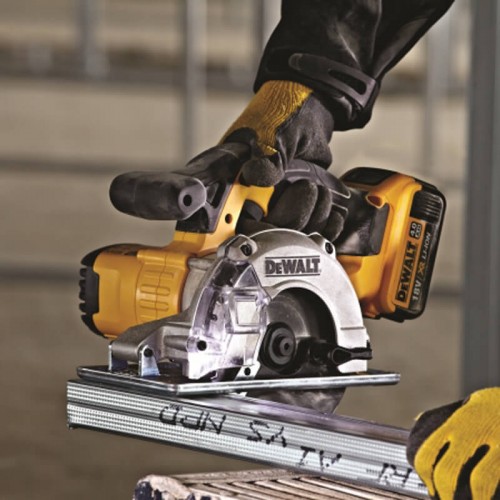 Пила дисковая аккумуляторная DeWALT DCS373N (DCS373N) - фото 2