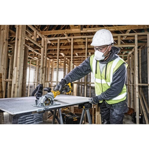 Пила дисковая аккумуляторная DeWALT DCS571P2 (DCS571P2) - фото 3