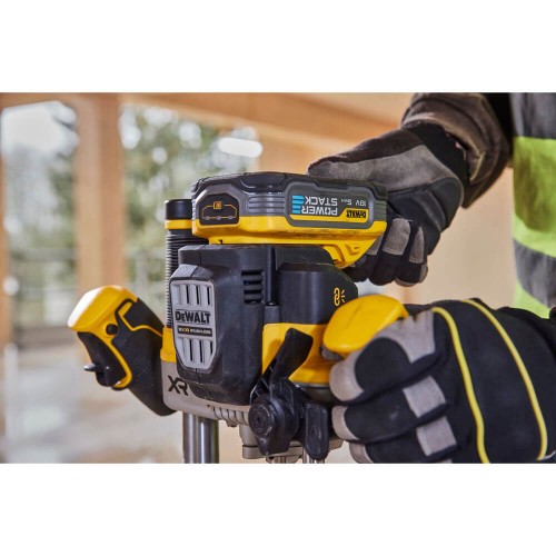 Фрезер акумуляторний безщітковий DeWALT DCW620NT - фото 10