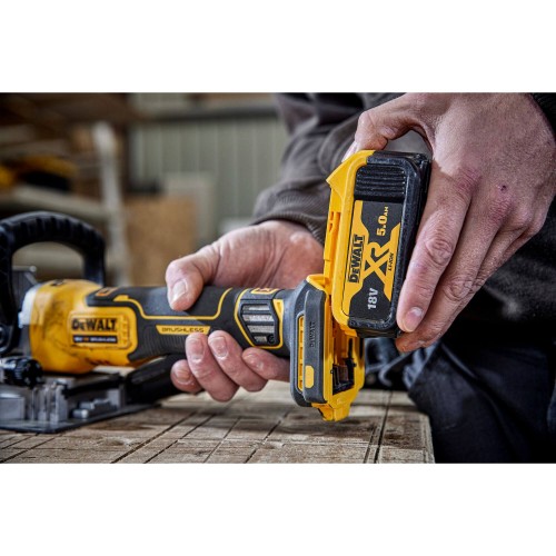 Фрезер аккумуляторный бесщеточный DeWALT DCW682P2 (DCW682P2) - фото 15